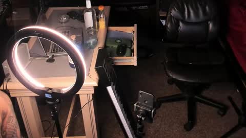 Snapshot of smokey915 chatting on 02.24.25 Smokey915 online show from 02.24.25