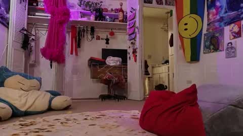 Snapshot of smokihippi chatting on 11.29.25 Big Dawg online show from 11.29.25