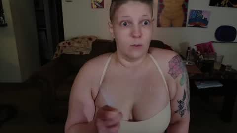 Snapshot of smokihippi chatting on 06.18.26 Big Dawg online show from 06.18.26