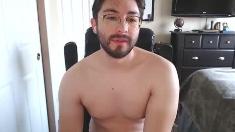 Snapshot of smoreforu1 chatting on 12.20.25 smoreforu1 online show from 12.20.25