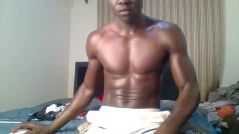 Snapshot of sneaky_link2 chatting on 12.05.24 papi online show from 12.05.24