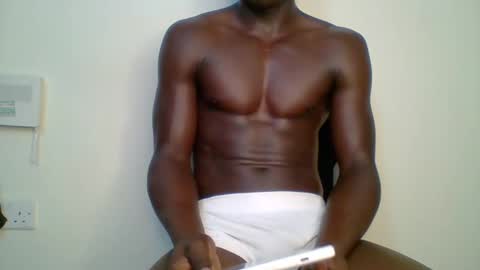 Snapshot of sneaky_link2 chatting on 02.20.25 papi online show from 02.20.25