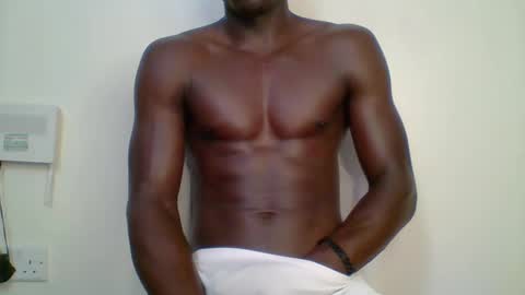 Snapshot of sneaky_link2 chatting on 02.21.25 papi online show from 02.21.25