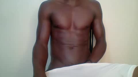 Snapshot of sneaky_link2 chatting on 03.06.25 papi online show from 03.06.25