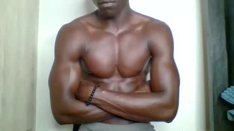 Snapshot of sneaky_link2 chatting on 09.24.25 papi online show from 09.24.25