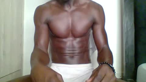 Snapshot of sneaky_link2 chatting on 10.04.25 papi online show from 10.04.25