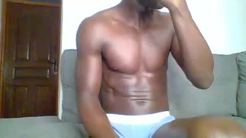 Snapshot of sneaky_link2 chatting on 10.12.25 papi online show from 10.12.25