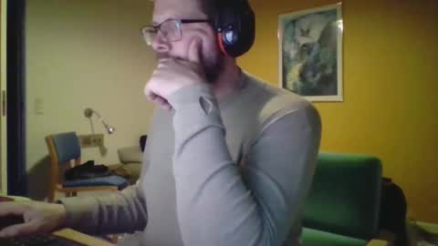 Snapshot of snebolden chatting on 01.15.25 snebolden online show from 01.15.25