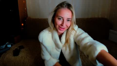 Sneja online show from 12.14.24