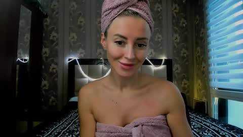 Sneja online show from 12.28.24