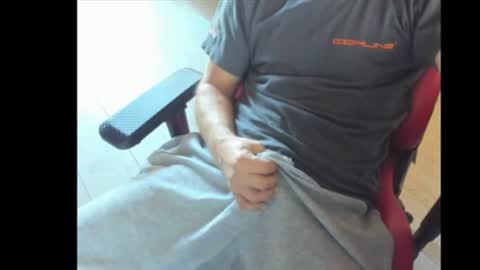 Snapshot of snip1977 chatting on 09.19.25 snip1977 online show from 09.19.25