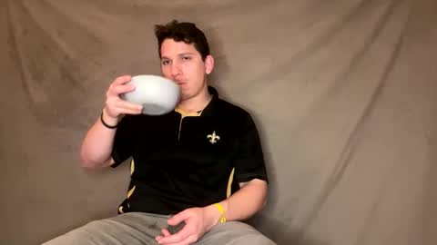 Snapshot of snoochiepoochies chatting on 02.10.25 Will Rex online show from 02.10.25