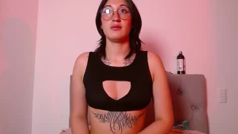 IG     OF red moonn online show from 02.07.25