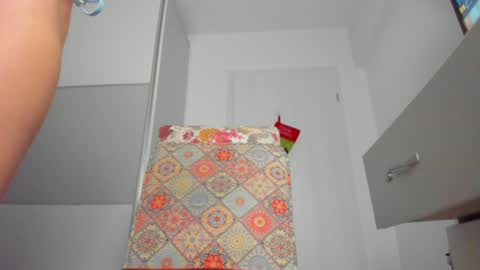 Snapshot of snow_flakee chatting on 01.05.25 Maria online show from 01.05.25