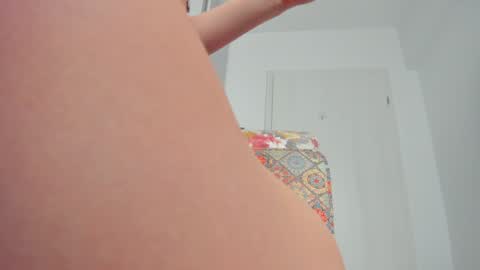 Snapshot of snow_flakee chatting on 02.08.25 Maria online show from 02.08.25