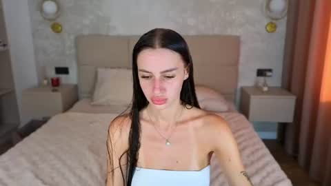 snow_whiteeex online show from 08.06.26
