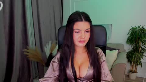 snowingwinter online show from 02.10.25