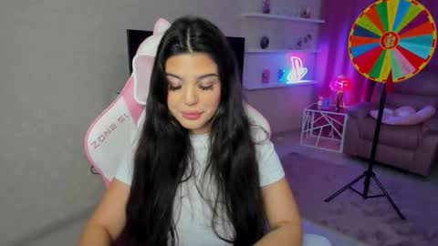 snowingwinter online show from 12.05.25