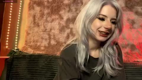 Snapshot of snowy_alice chatting on 05.03.26 snowy_alice online show from 05.03.26