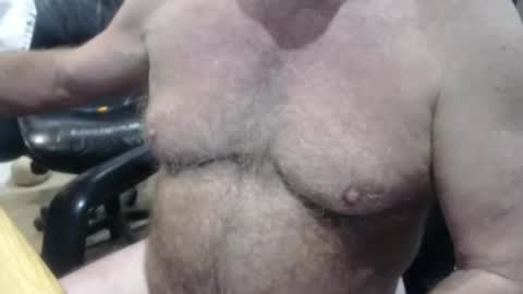 Snapshot of snudge432 chatting on 12.16.25 snudge432 online show from 12.16.25