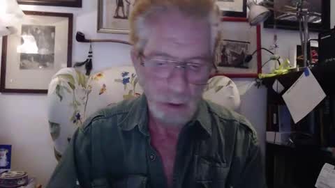 Snapshot of so_erotic_sub chatting on 10.24.25 ImYourBitch online show from 10.24.25