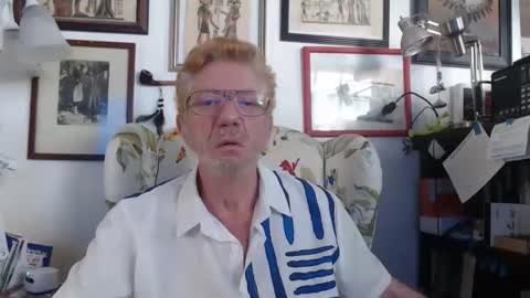 ImYourBitch online show from 10.26.25