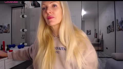 Monna online show from 11.03.25