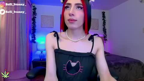 soffi_bunny_ online show from 09.17.25
