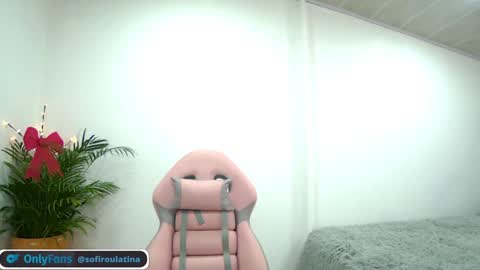 soffi_rousel_ online show from 12.08.24