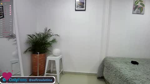 soffi_rousel_ online show from 01.10.25