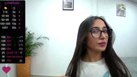 soffi_rousel_ online show from 02.06.25