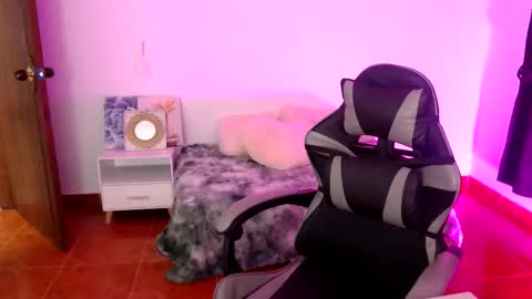 sofia online show from 11.19.25