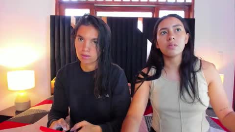 Snapshot of soffy_and_mia chatting on 10.22.25 soffy and mia online show from 10.22.25