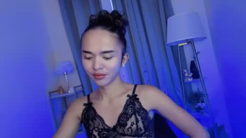 sofhia_love online show from 06.13.26
