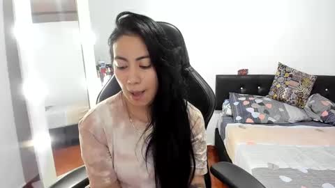 Snapshot of sofhya_jay9 chatting on 12.06.24 Evainked online show from 12.06.24