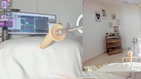 Snapshot of sofi__velez_ chatting on 11.16.25 Sofi online show from 11.16.25