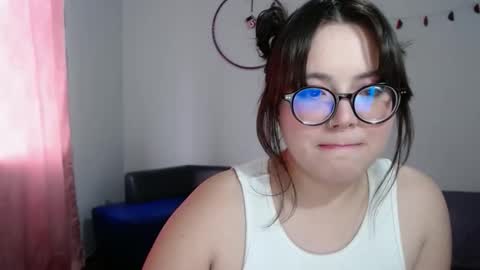 Snapshot of sofi_lynch chatting on 11.20.25 Sofi Lynch online show from 11.20.25