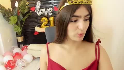 Snapshot of sofia44 chatting on 02.15.25 Skarlett online show from 02.15.25