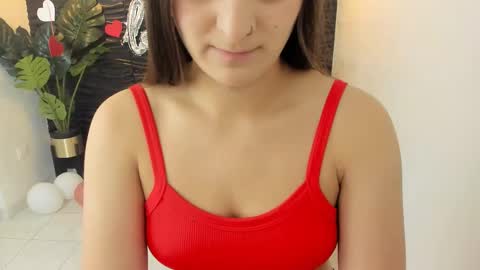 Snapshot of sofia44 chatting on 02.18.25 Skarlett online show from 02.18.25
