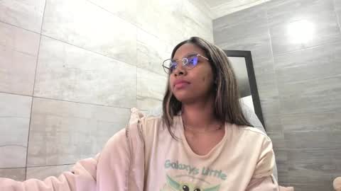 Snapshot of sofia86379 chatting on 12.21.24 sofia86379 online show from 12.21.24