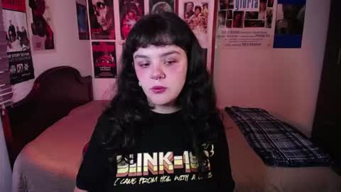Snapshot of sofia_coolle chatting on 07.17.26 Sofi online show from 07.17.26