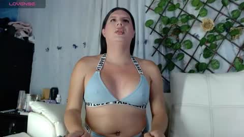 Snapshot of sofia_cummings chatting on 07.19.26 sofia online show from 07.19.26