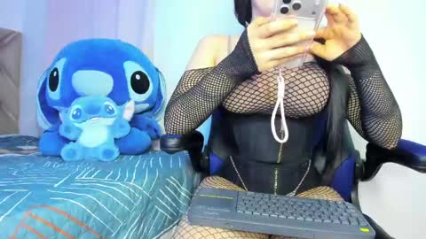sofia_dolll_ online show from 05.25.26