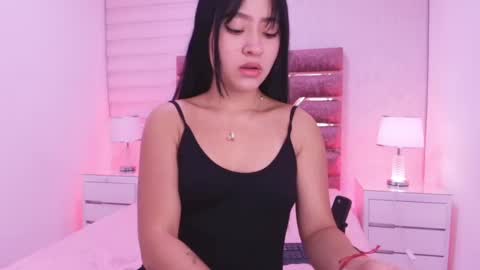 Snapshot of sofia_gomes_ chatting on 05.09.26 sofia gomes online show from 05.09.26