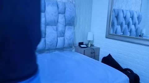 sofia gutierrez   online show from 11.12.25