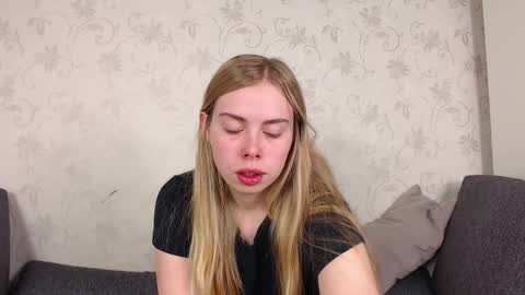 Sofia here online show from 04.30.26