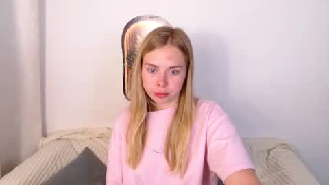 Sofia here online show from 06.22.26
