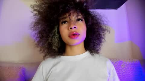 Snapshot of sofia_kay_ chatting on 05.06.26 S O F I A online show from 05.06.26