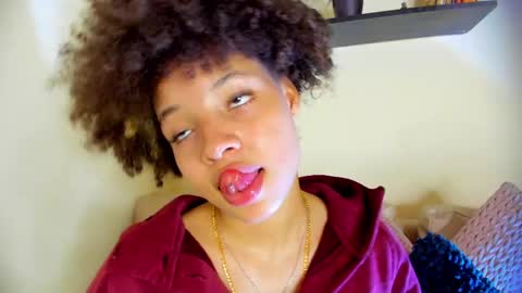 Snapshot of sofia_kay_ chatting on 05.19.26 S O F I A online show from 05.19.26
