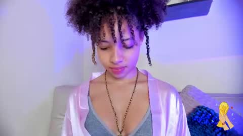 Snapshot of sofia_kay_ chatting on 06.18.26 S O F I A online show from 06.18.26
